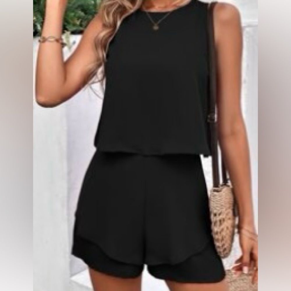 🤍New! Black Sleeveless Romper